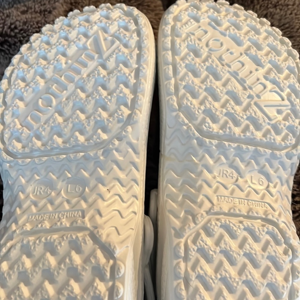 ✨nothinZ Unisex Kids or Ladies Comfort Clogs Sandals NEW - Picture 3 of 8